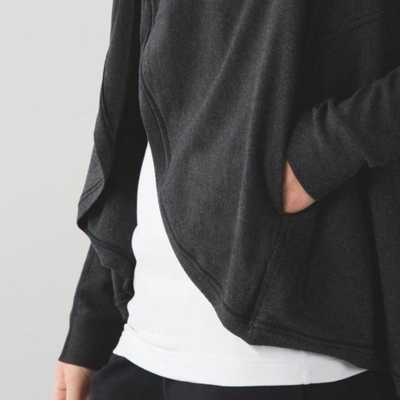 To & Flow Wrap - Picture 5 of 9